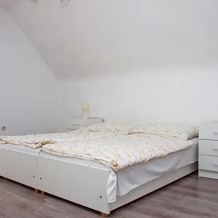 Semesterbostad Vilma By Interhome